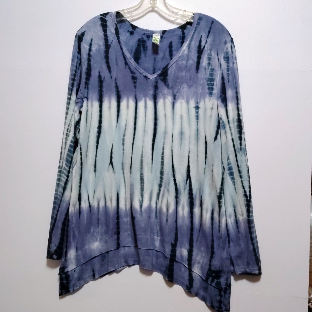 Green Tea Women's Soft Long Sleeve V-Neck Tie Dye Shirt, Shark Bite Hem